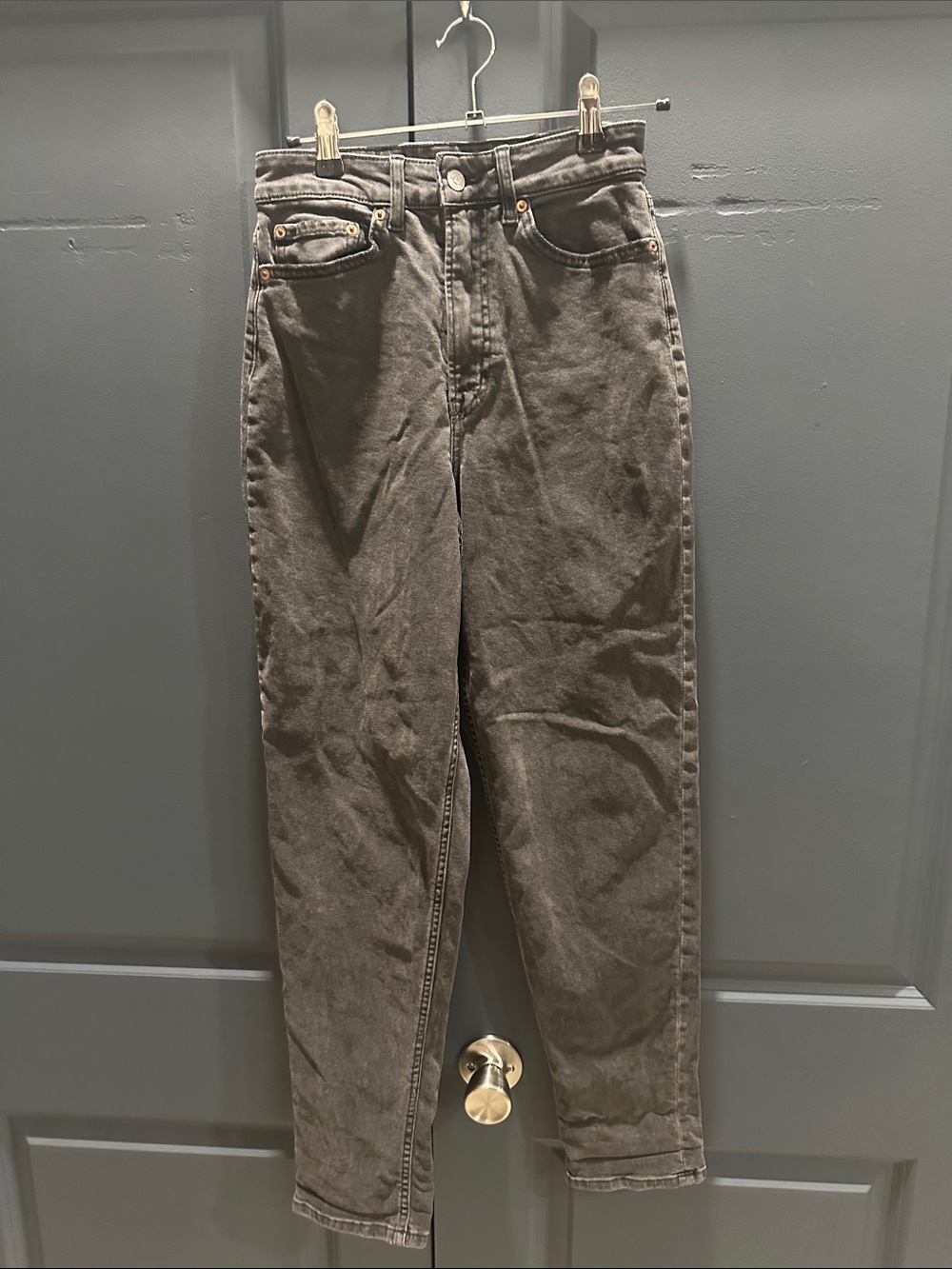Divided Women's Straight Leg Jeans in Charcoal
